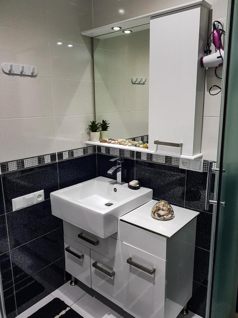 Hotel T Apartment Гоніо Екстер'єр фото