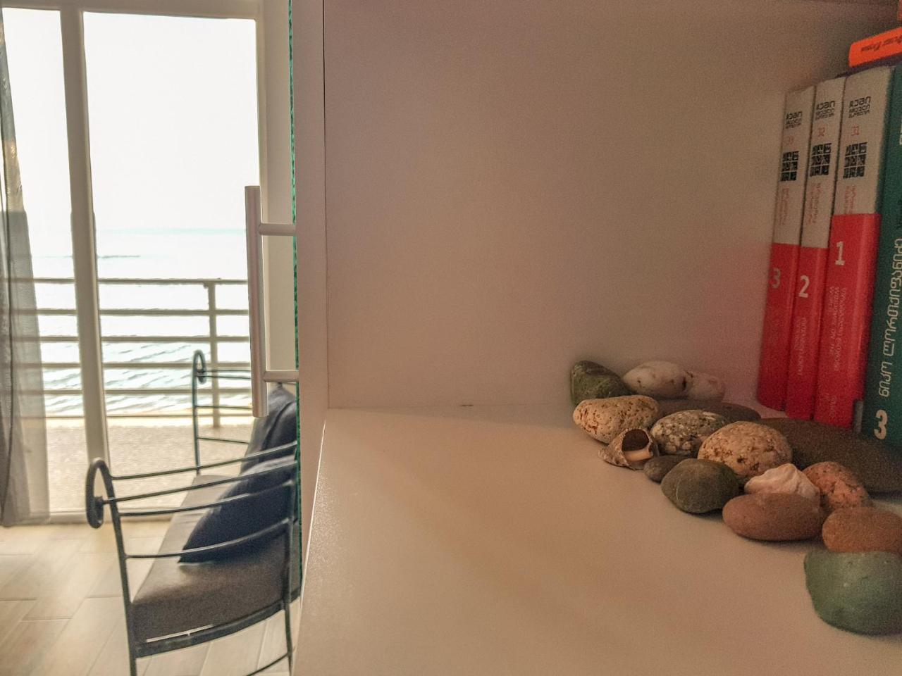 Hotel T Apartment Гоніо Екстер'єр фото