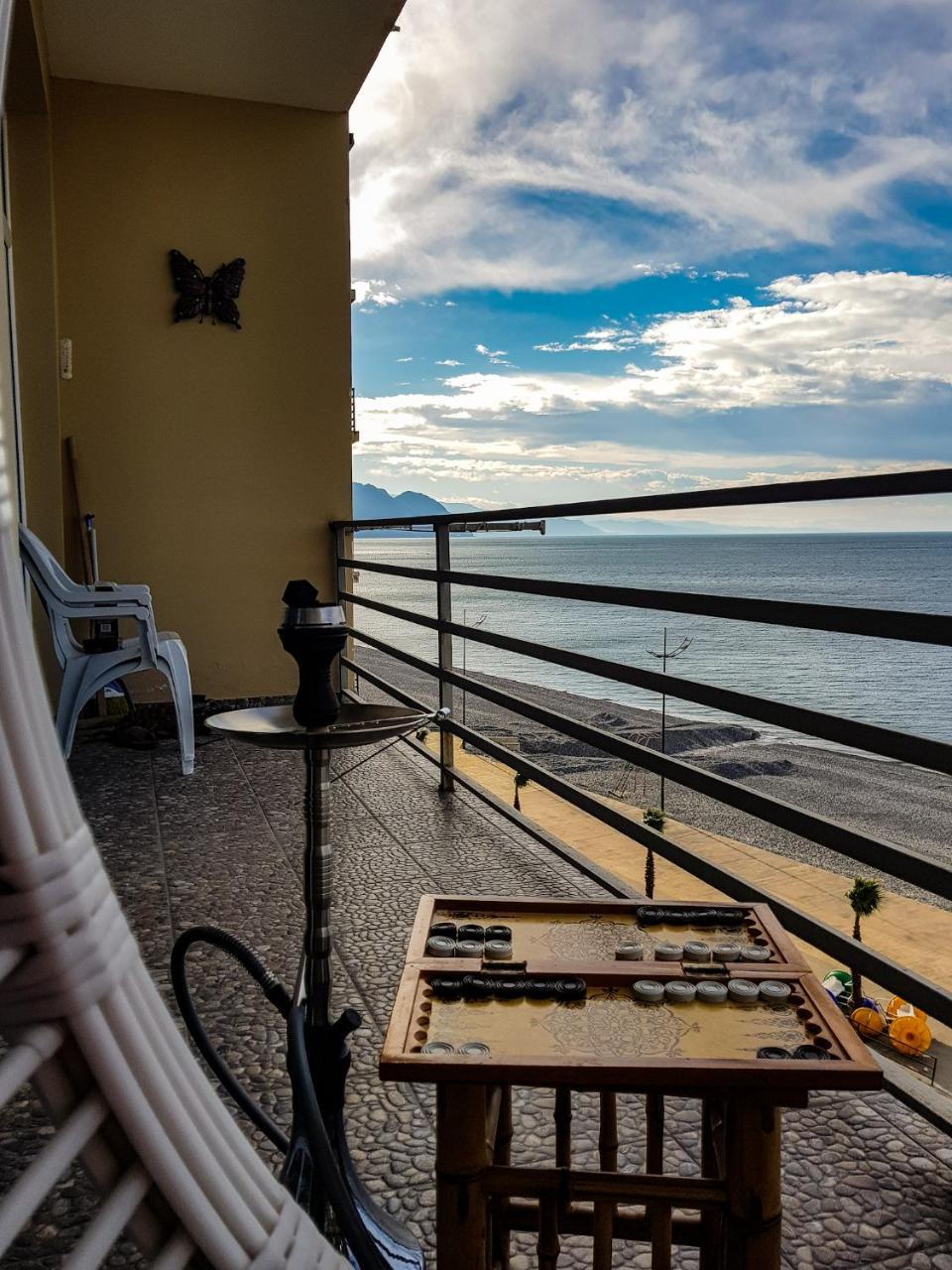 Hotel T Apartment Гоніо Екстер'єр фото